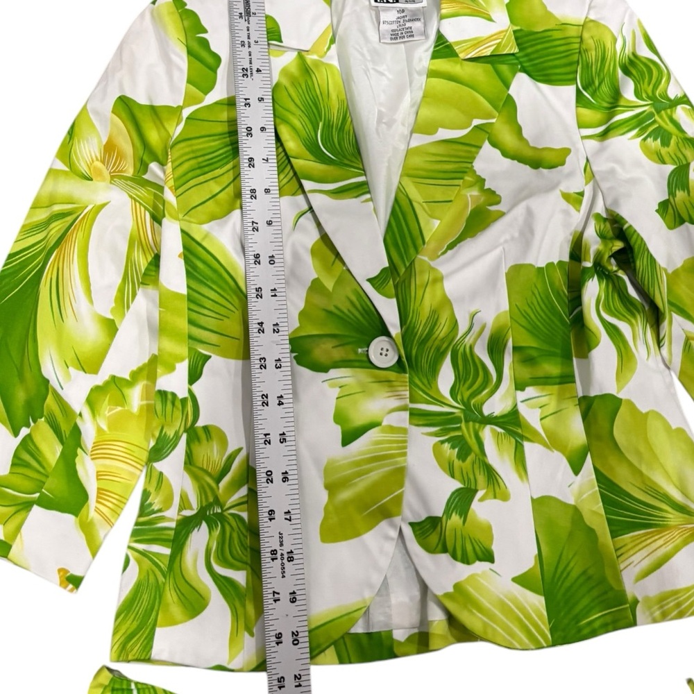 I. N. Studio Petite Green /White Leaf Print Blazer& Skirt Set-size 10 - Picture 4 of 9
